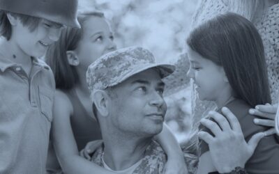 Grandir avec des bottes de combat : comprendre les défis des enfants de familles militaires